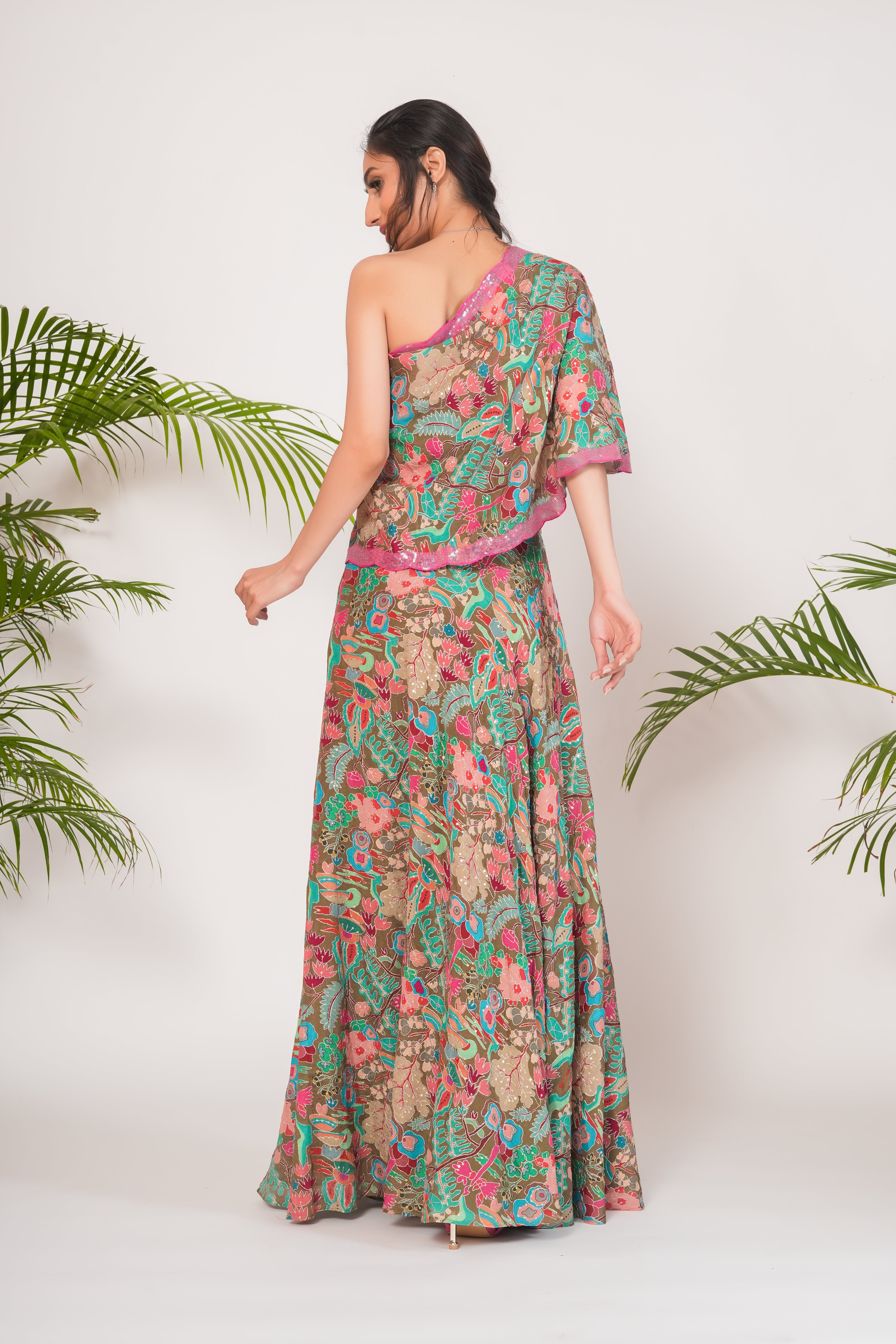 OLIVE GREEN CAPE WITH SKIRT